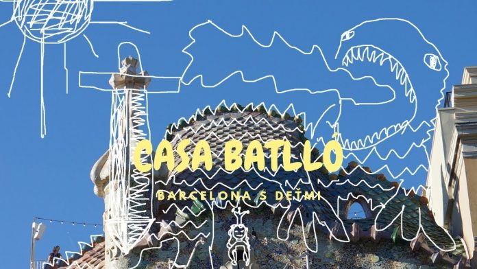 Casa Batlló v Barcelone s deťmi.